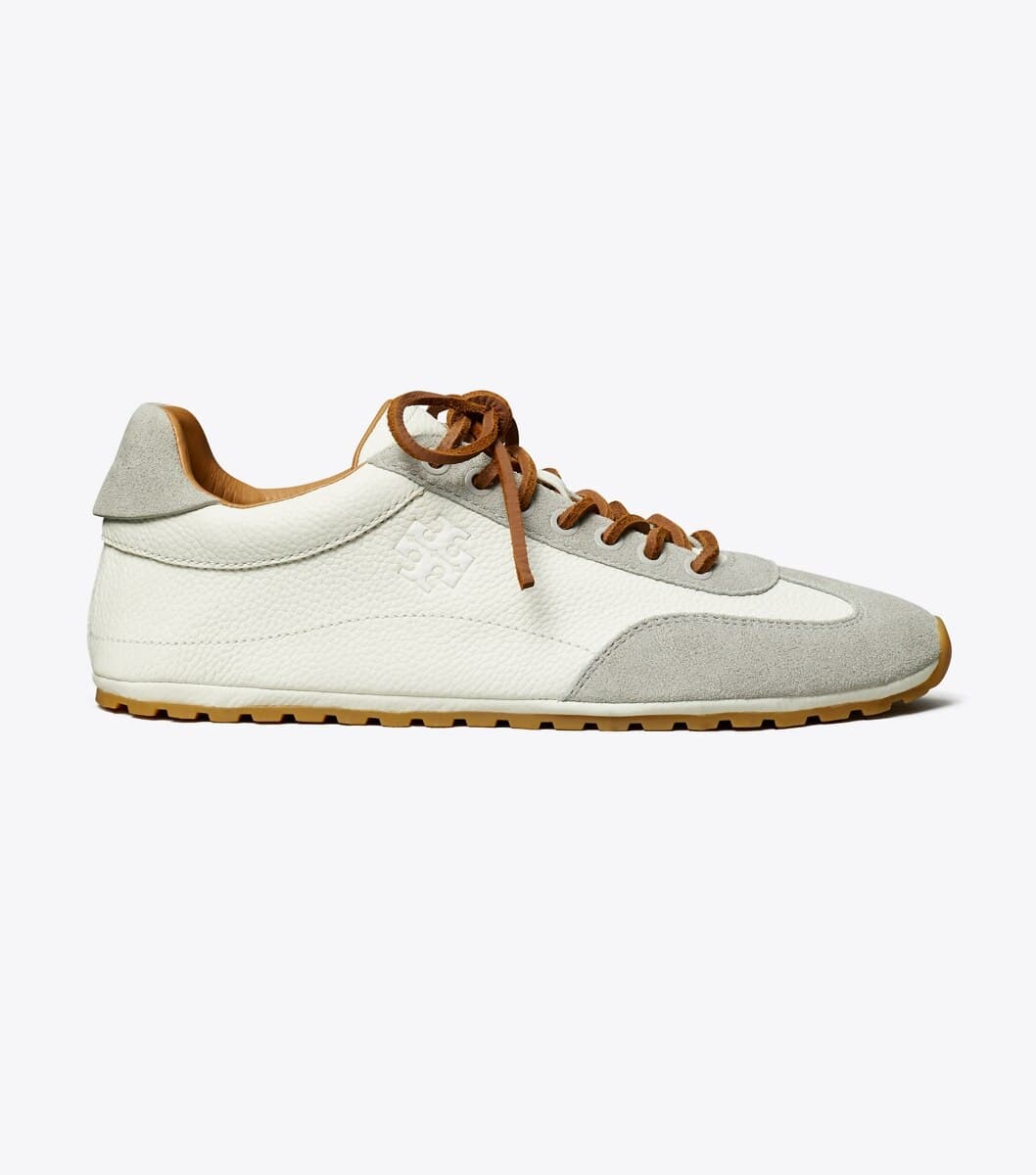 Field Sneaker angle 2